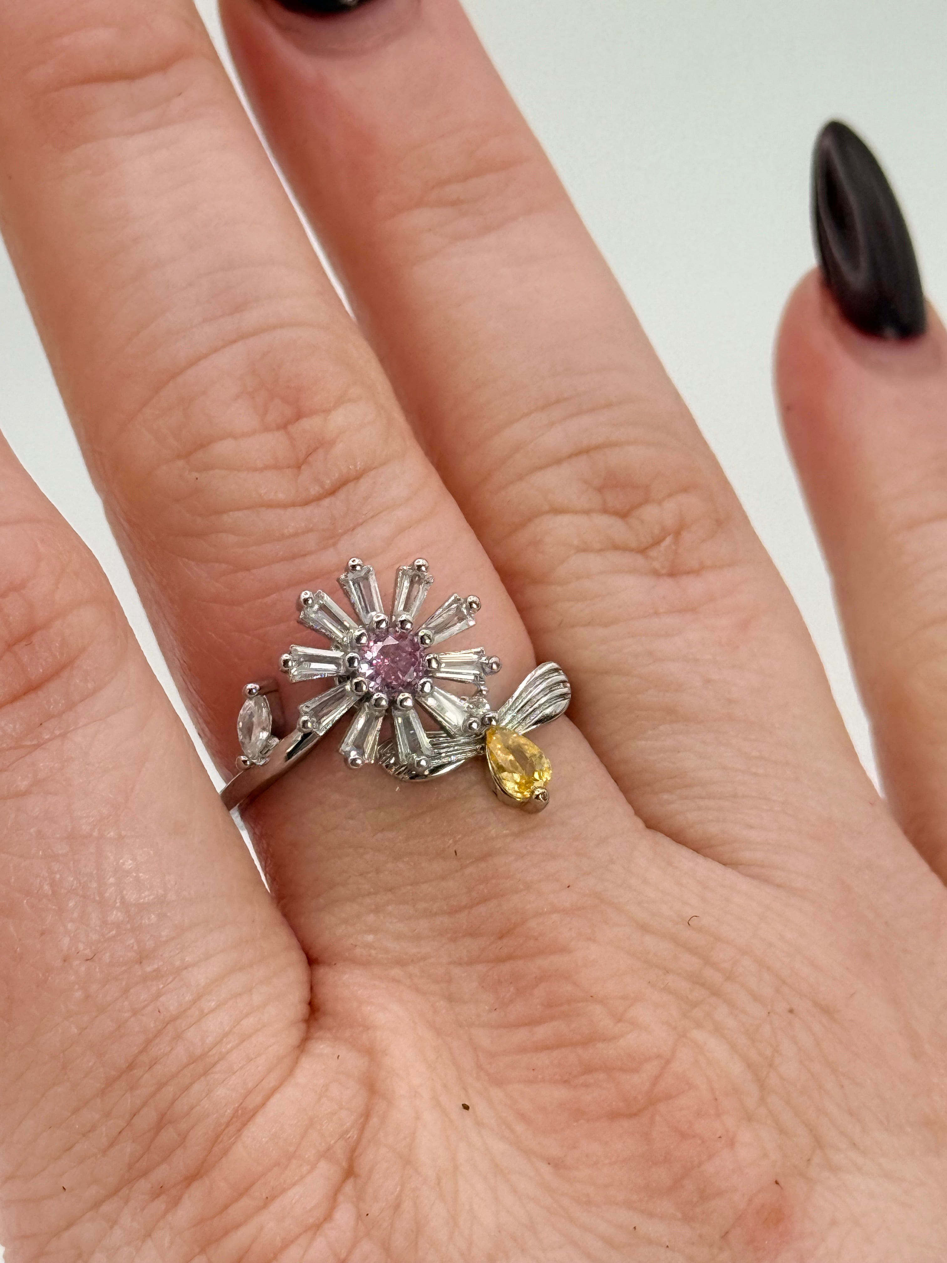 Daisy & Bee Fidget Ring