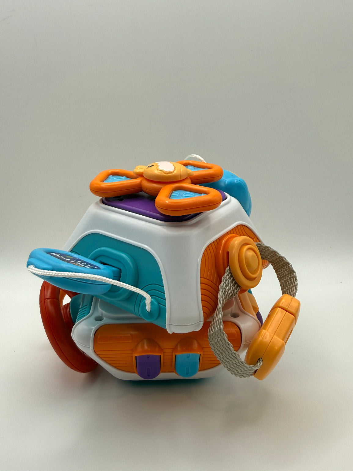 Montessori Busy Cube