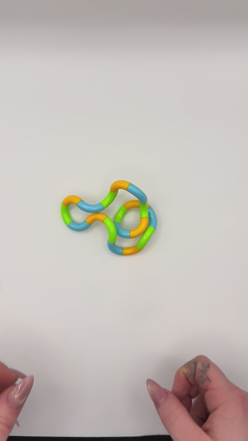 Twisty Fidget Chain Toy | Linked Twist & Turn Sensory Fidget Toy