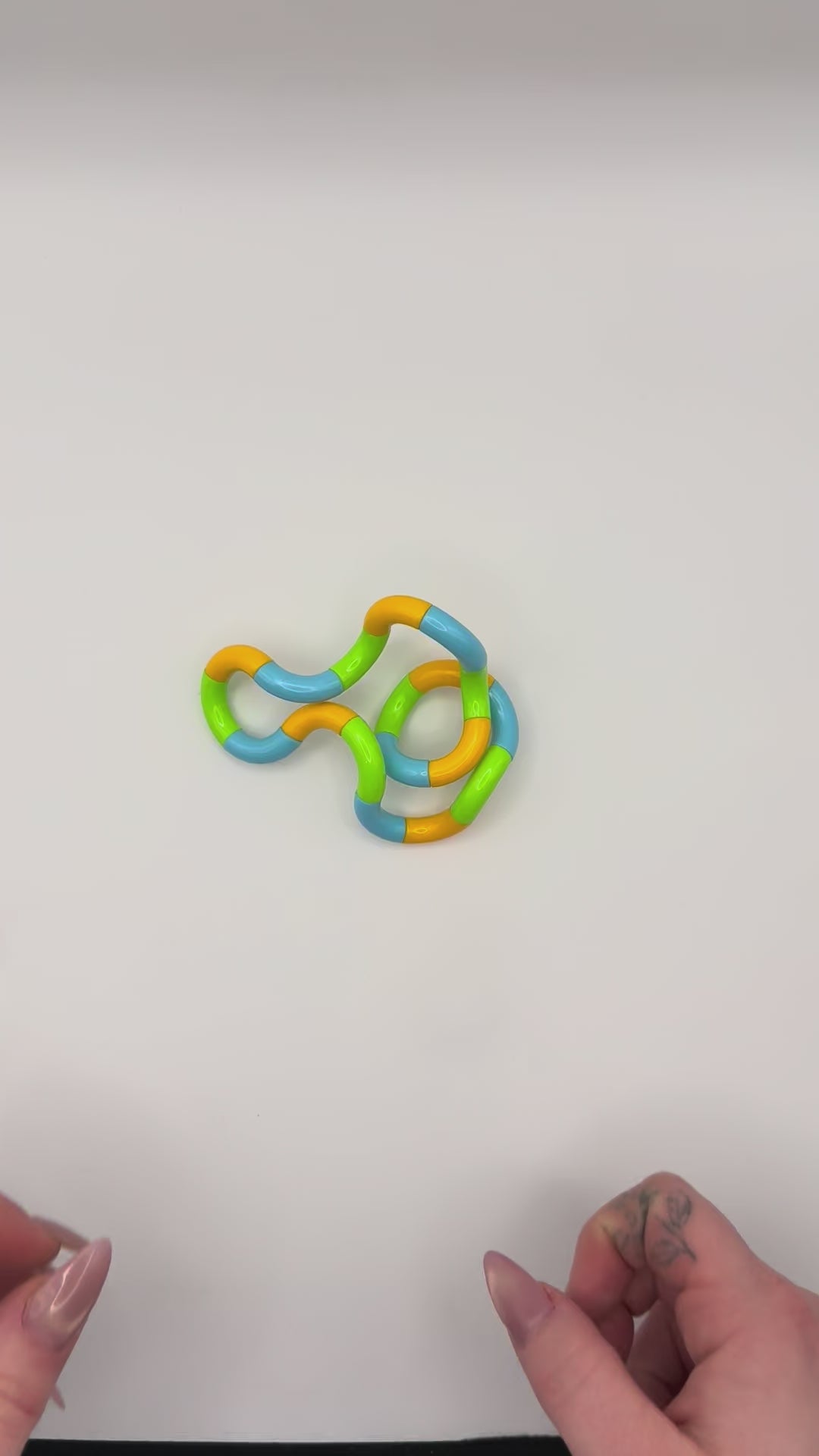 Twisty Fidget Chain Toy | Linked Twist & Turn Sensory Fidget Toy