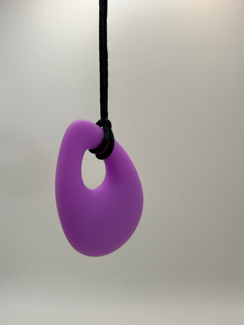 Smooth Pebble Chewlery Necklace