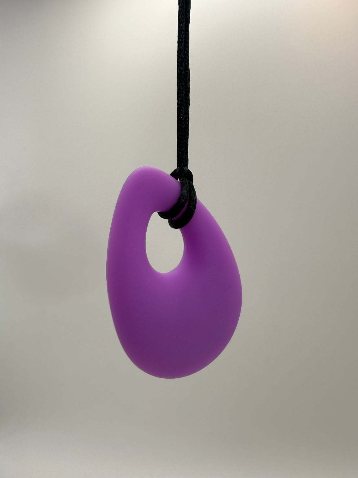 Smooth Pebble Chewlery Necklace