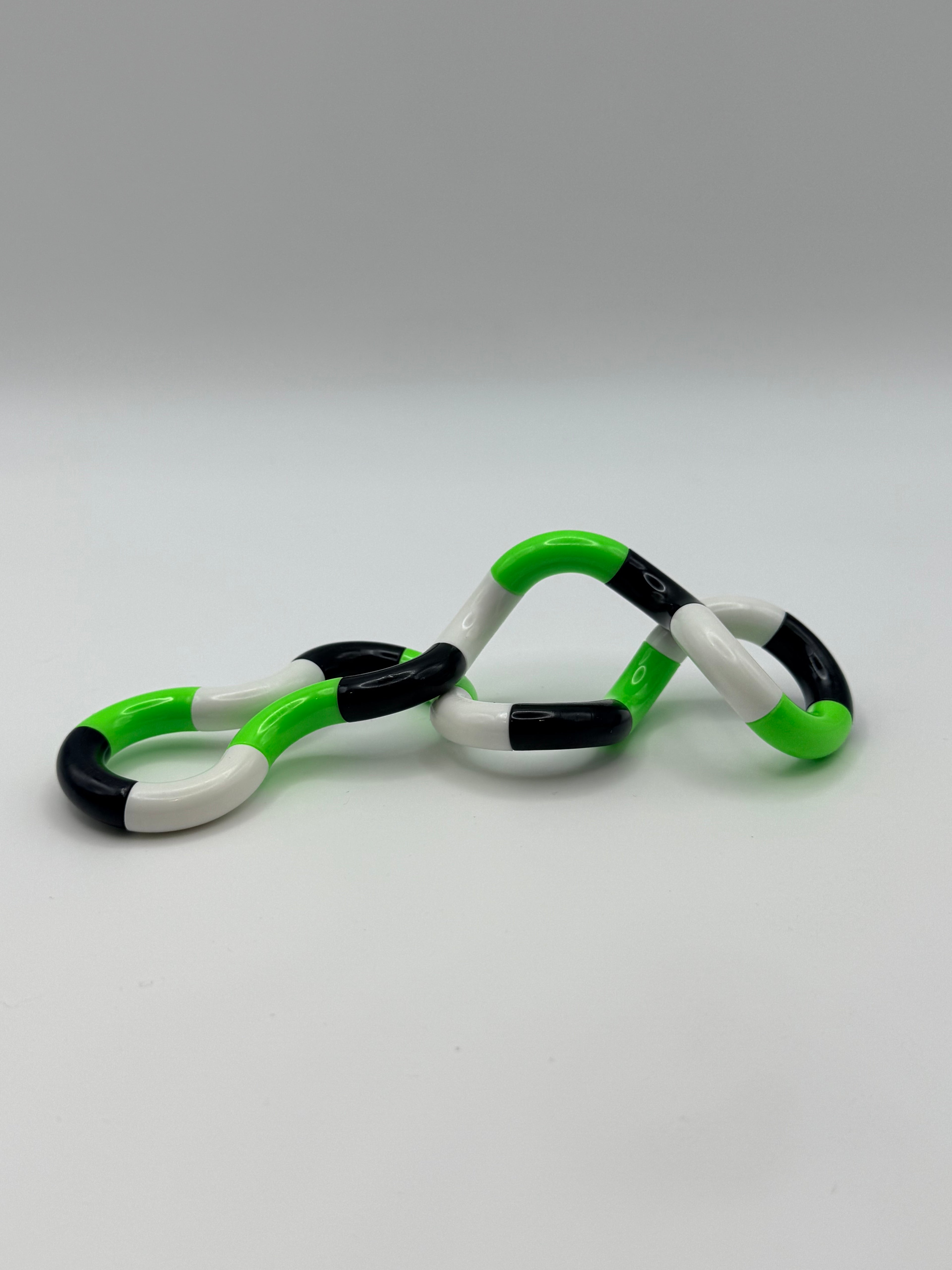 Twisty Fidget Chain Toy | Linked Twist & Turn Sensory Fidget Toy